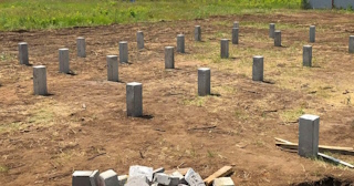 Фундамент на забивных жб сваях под ключ в Первоуральске - фундамент из забивных железобетонных свай цена от 3120 руб/м2
